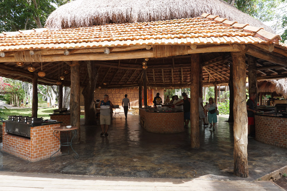 Mayaland Hotel & Bungalows ビュッフェ