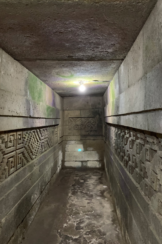 ミトラ遺跡