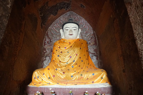 ダマヤンジー寺院 仏像