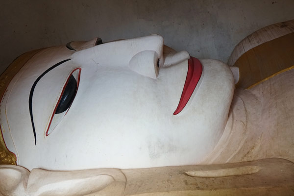 マヌーハ寺院