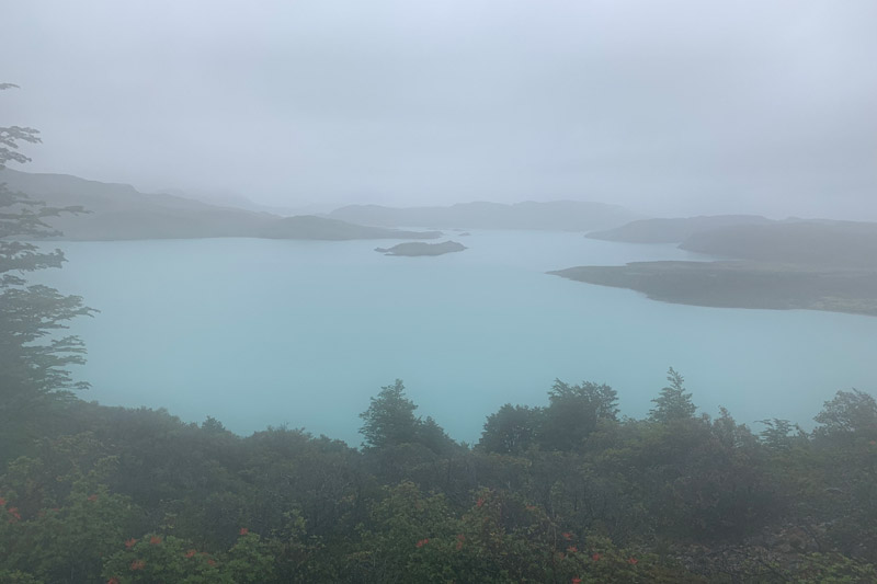 霧のノルデンホールド湖