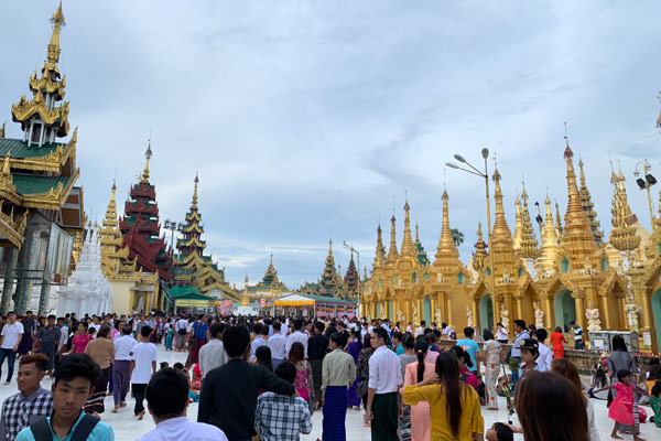 参拝客