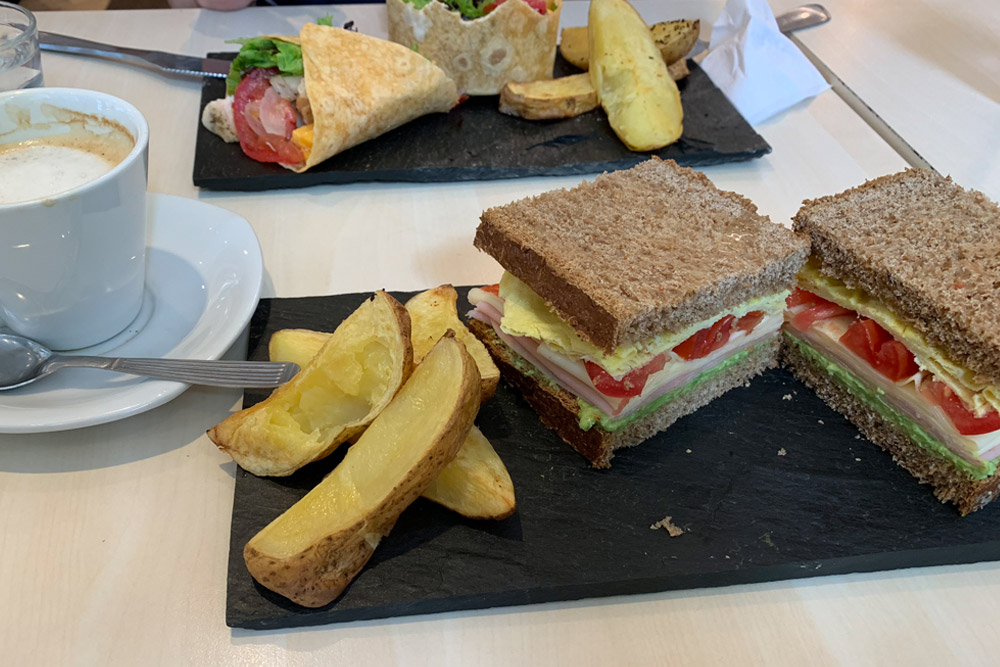 洒落たランチ