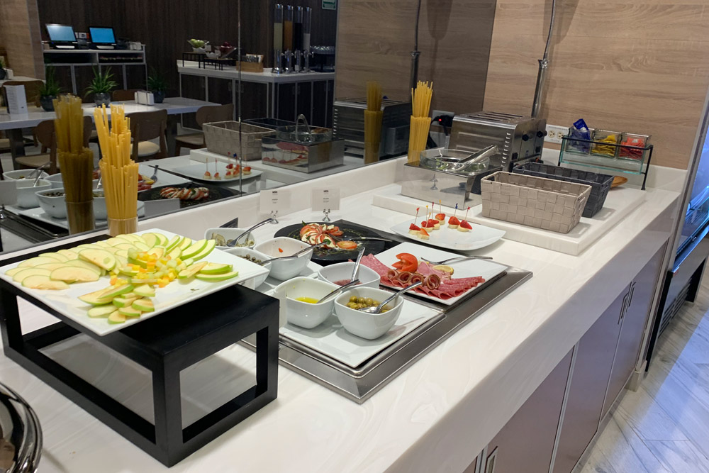 MERA BUSINESS LOUNGE