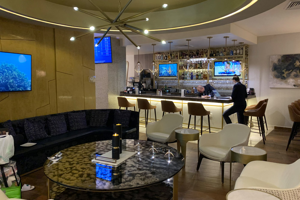 MERA BUSINESS LOUNGE
