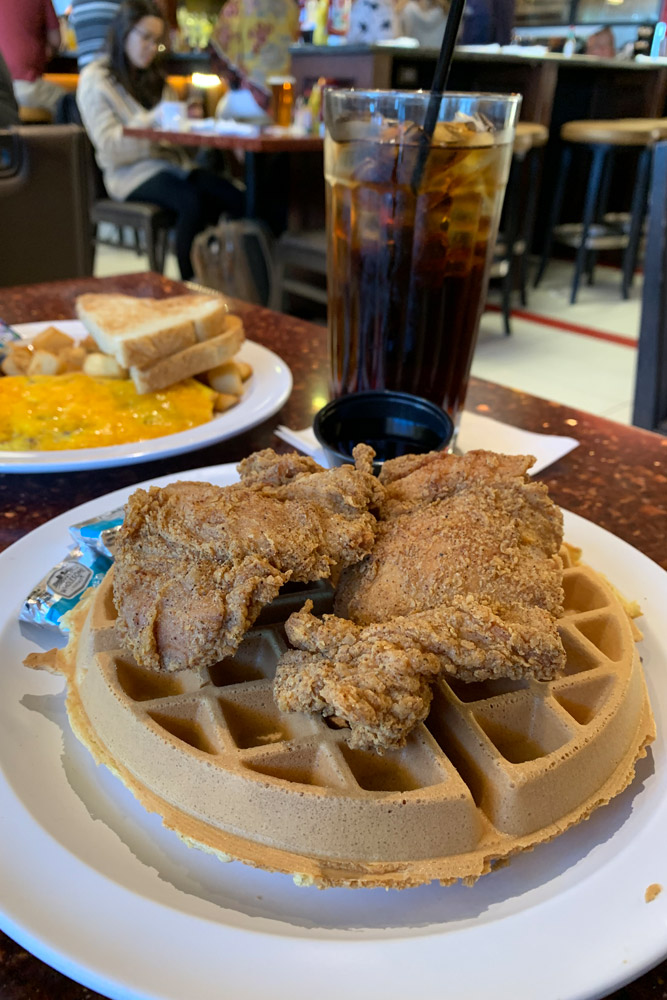 チキンワッフル