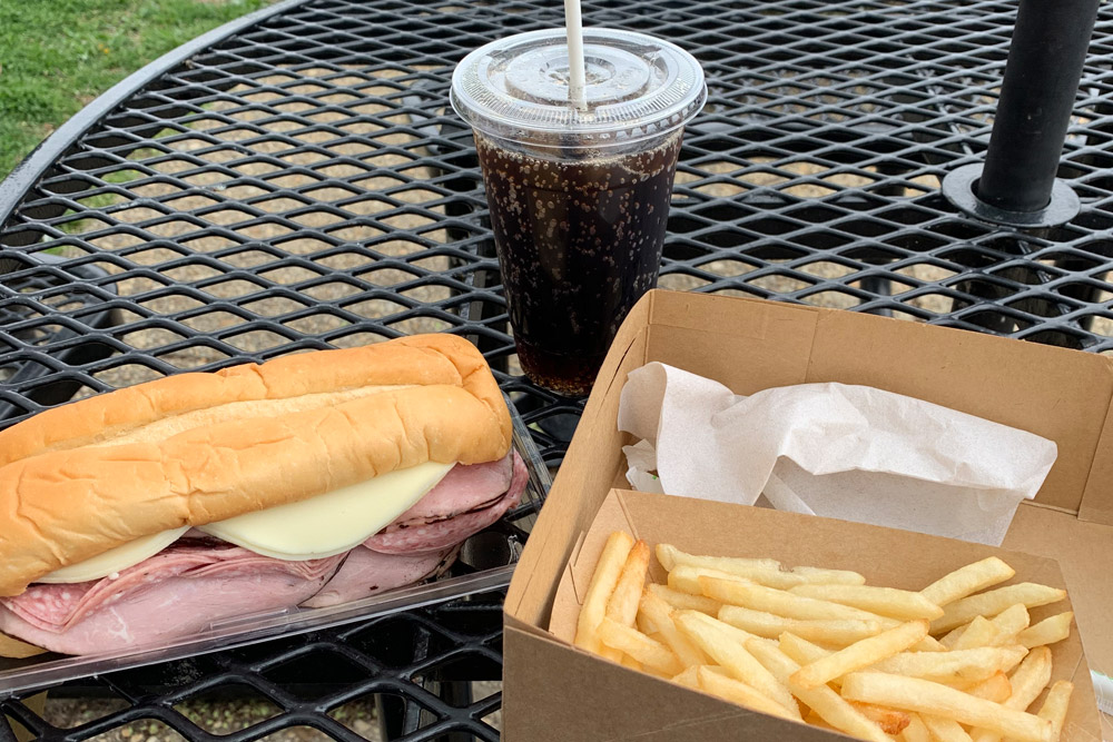 昼食