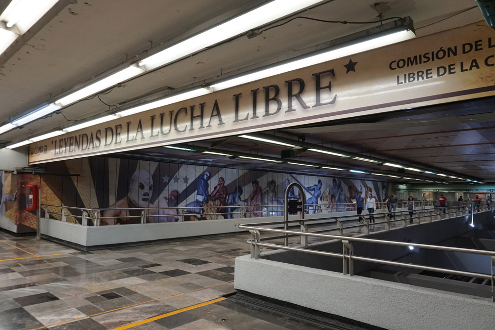 Guerrero駅内