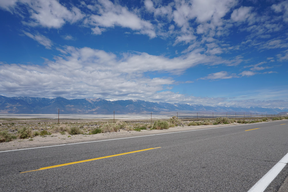 道中の道 US-395号線