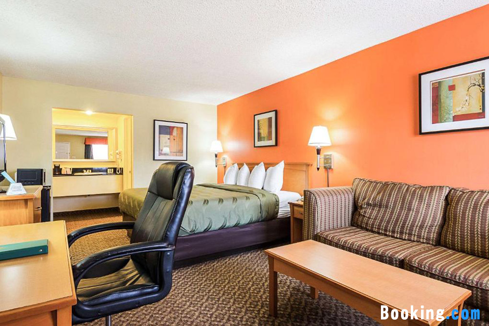 Quality Inn & Suites North Richland Hills
