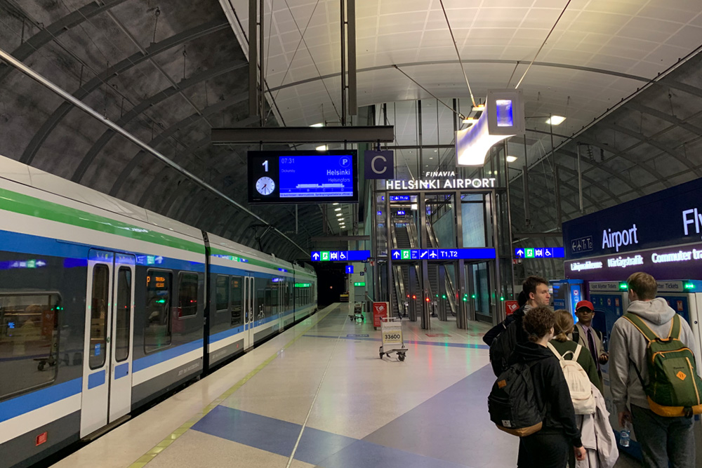 空港駅