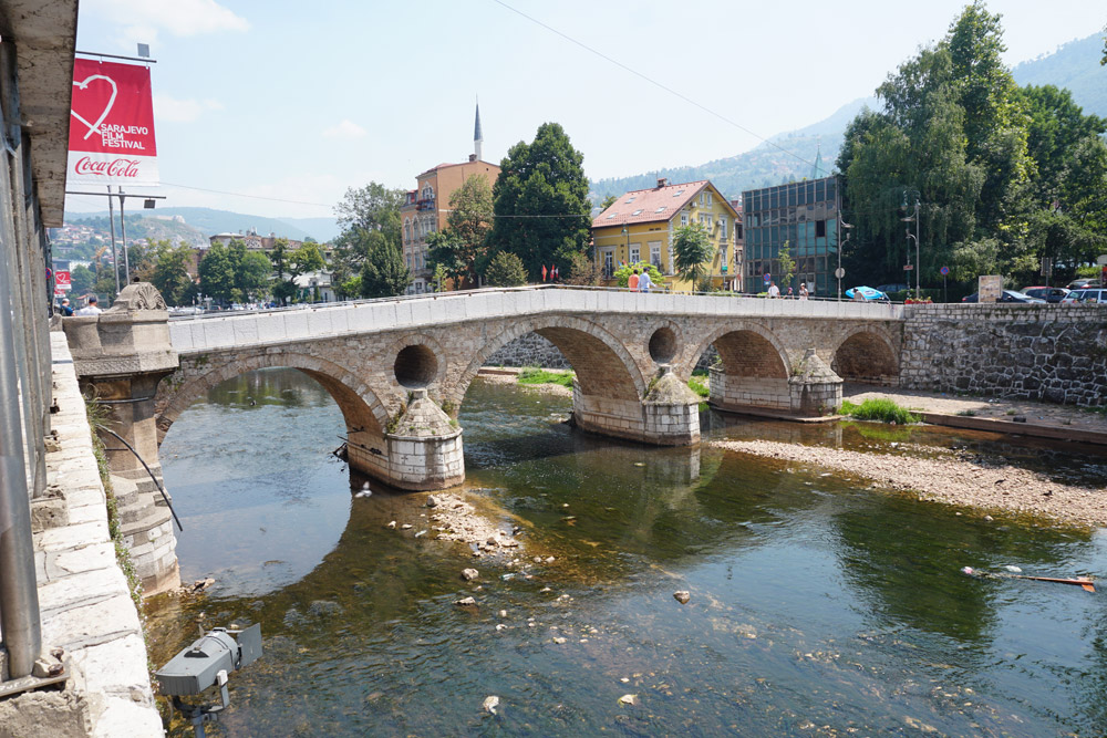 ラテン橋