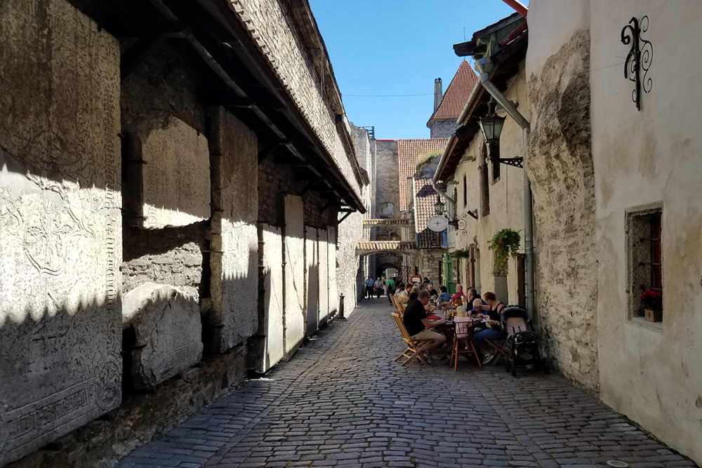 カタリーナの路地