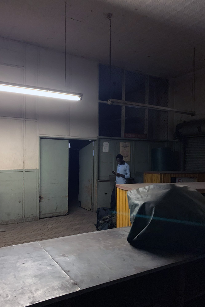 荷物預け所