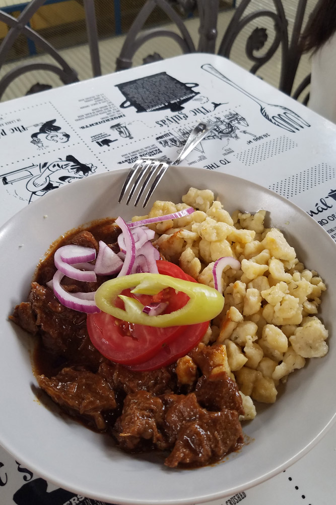 市場飯